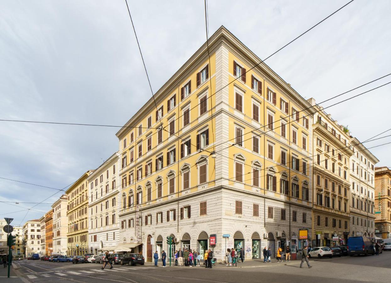 La Dolce Vita Farini Rome Luaran gambar